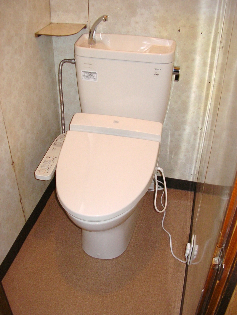 トイレ便器をリニュアルしました！！｜戸建てのリフォーム事例｜札幌のリフォーム専門店 住まいのユウケン